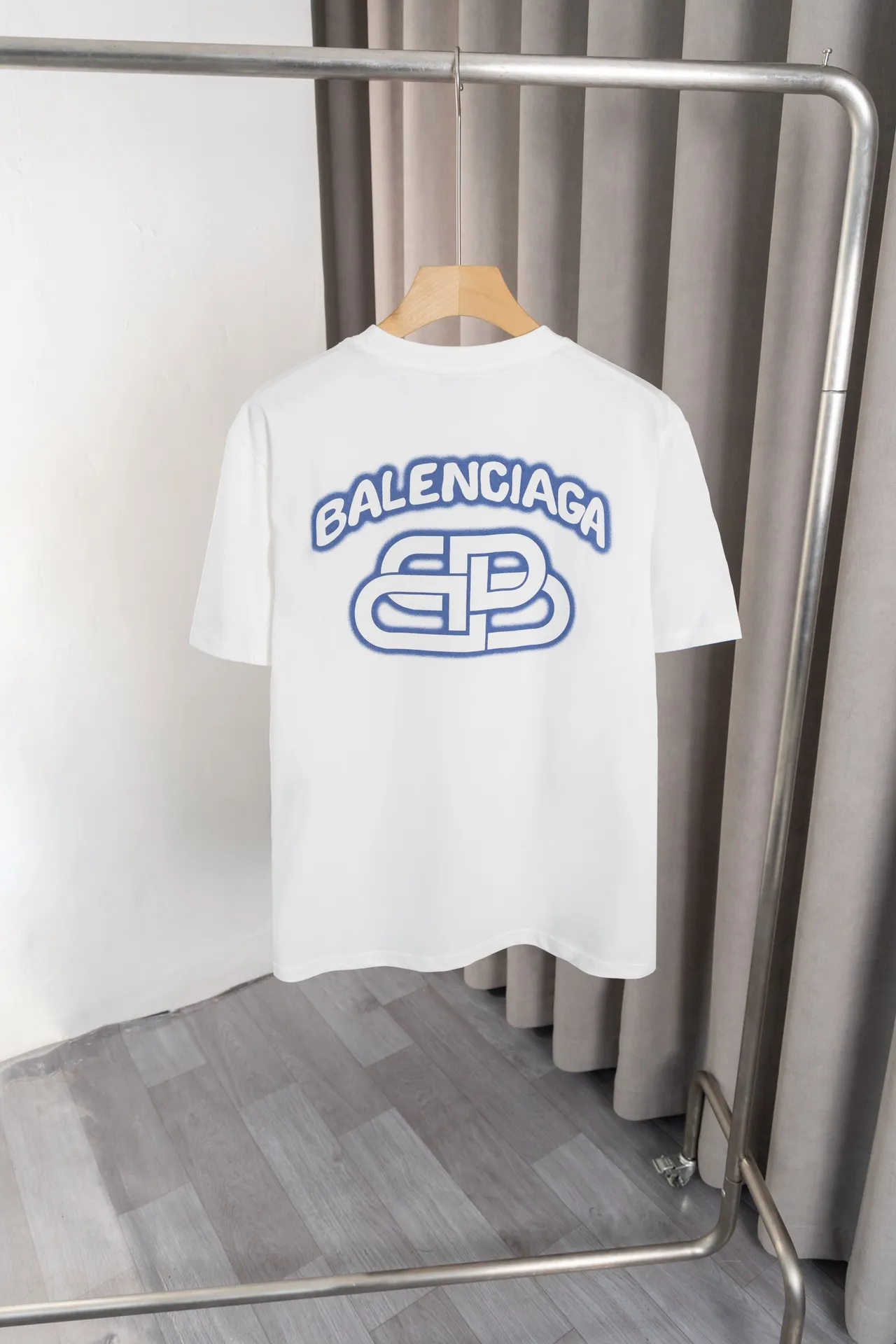 X 023 Balenciaga 2025 Summer New Arrival T-shirt, made of high-quality double yarn pure cotton flocking fabric, with large colorful logo printing technology on the front and back, high-end and elegant, extremely fashionable, same style for men and women, color: Black, White, Gray. Size:S～XXL